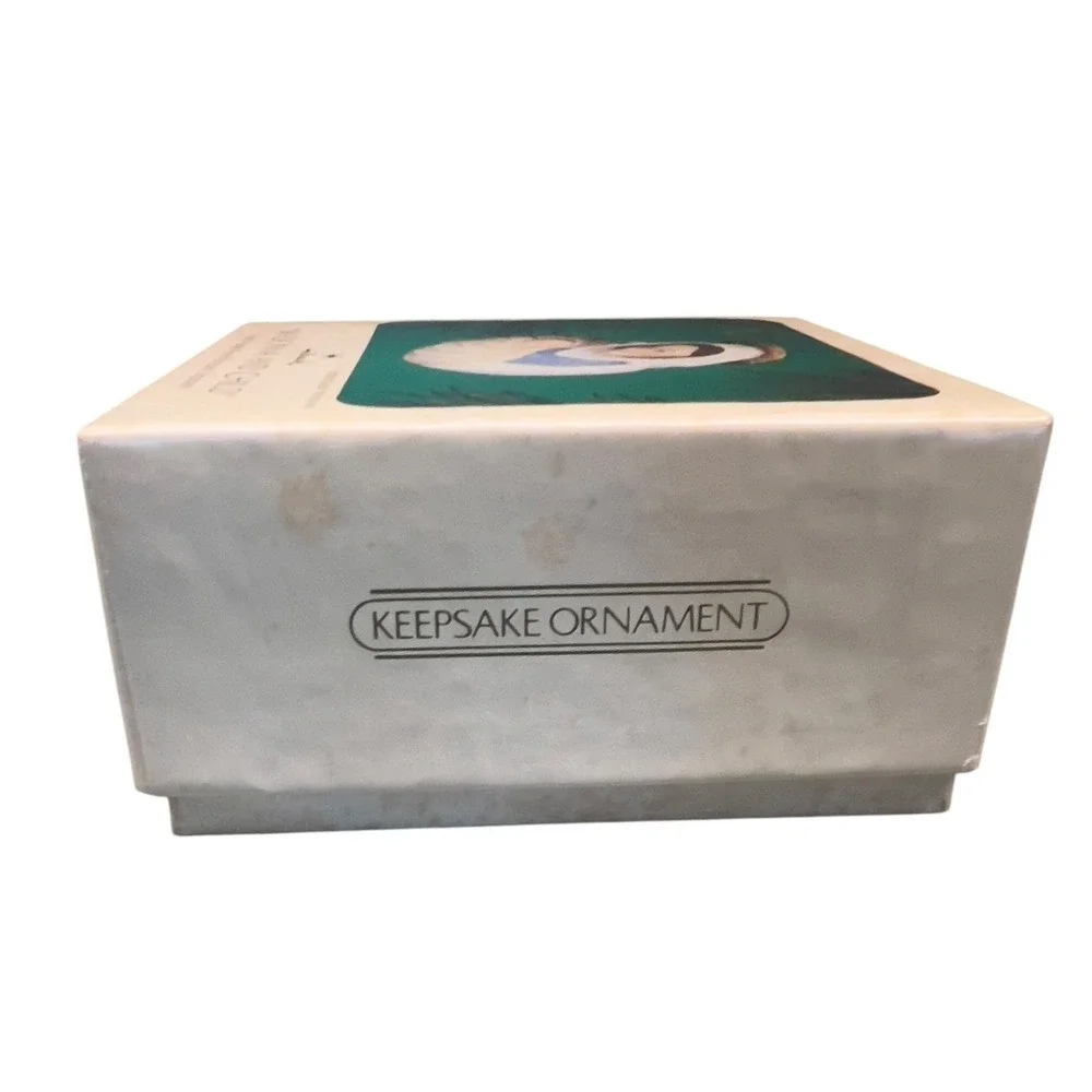 Vintage 1983 Hallmark Keepsake Ornament Madonna Child‎ Porcelain Original Box